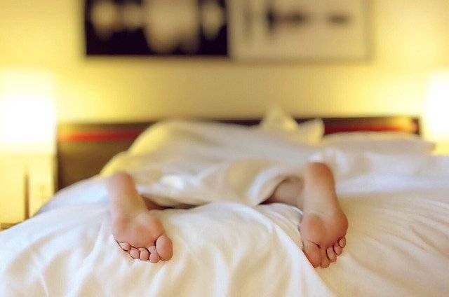 airbnb mattress complaint